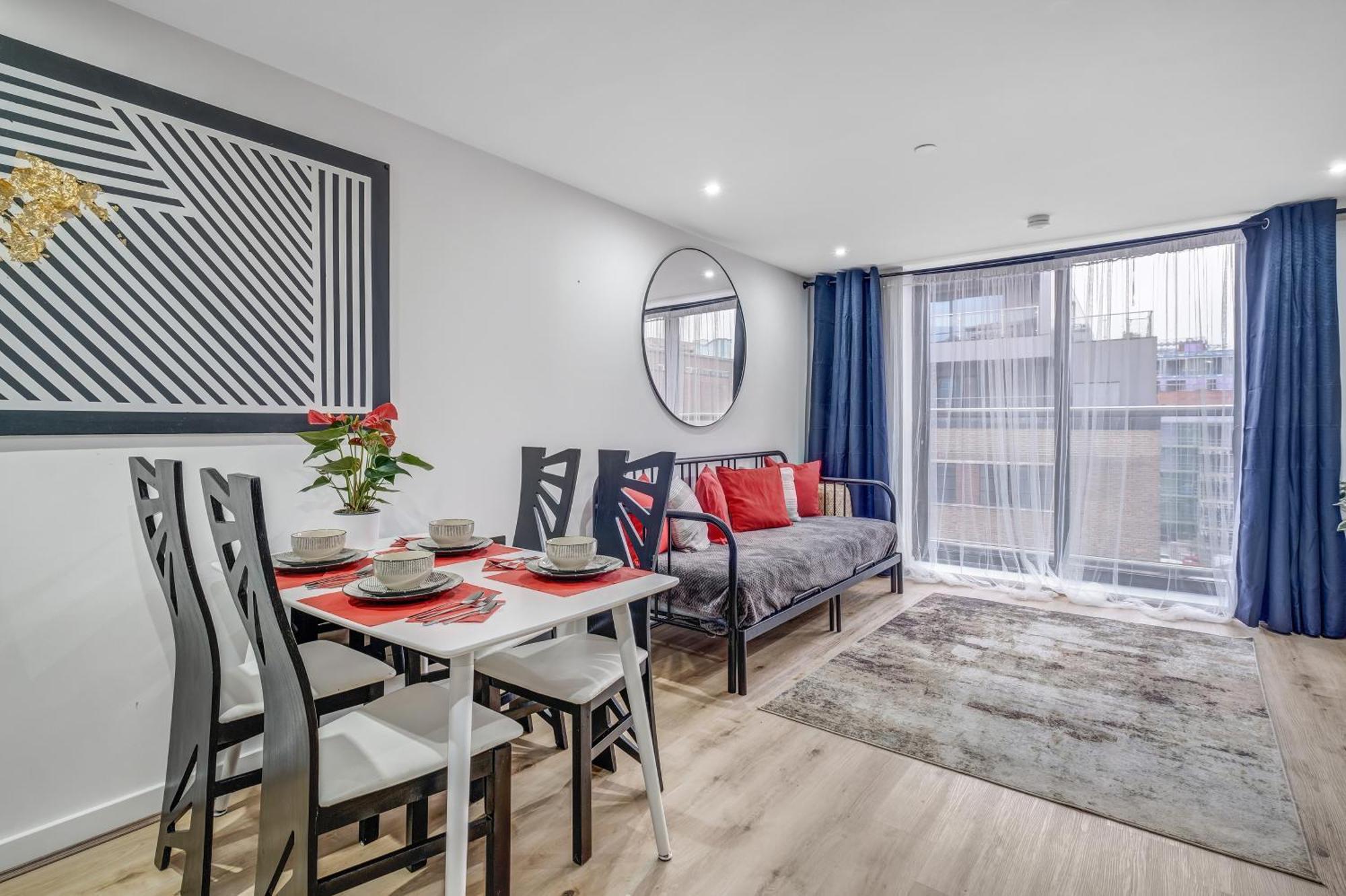 Florence Street Apartment *